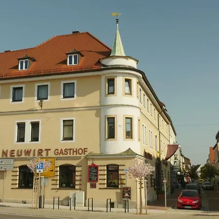& Brauerei-gasthof Neuwirt 호텔